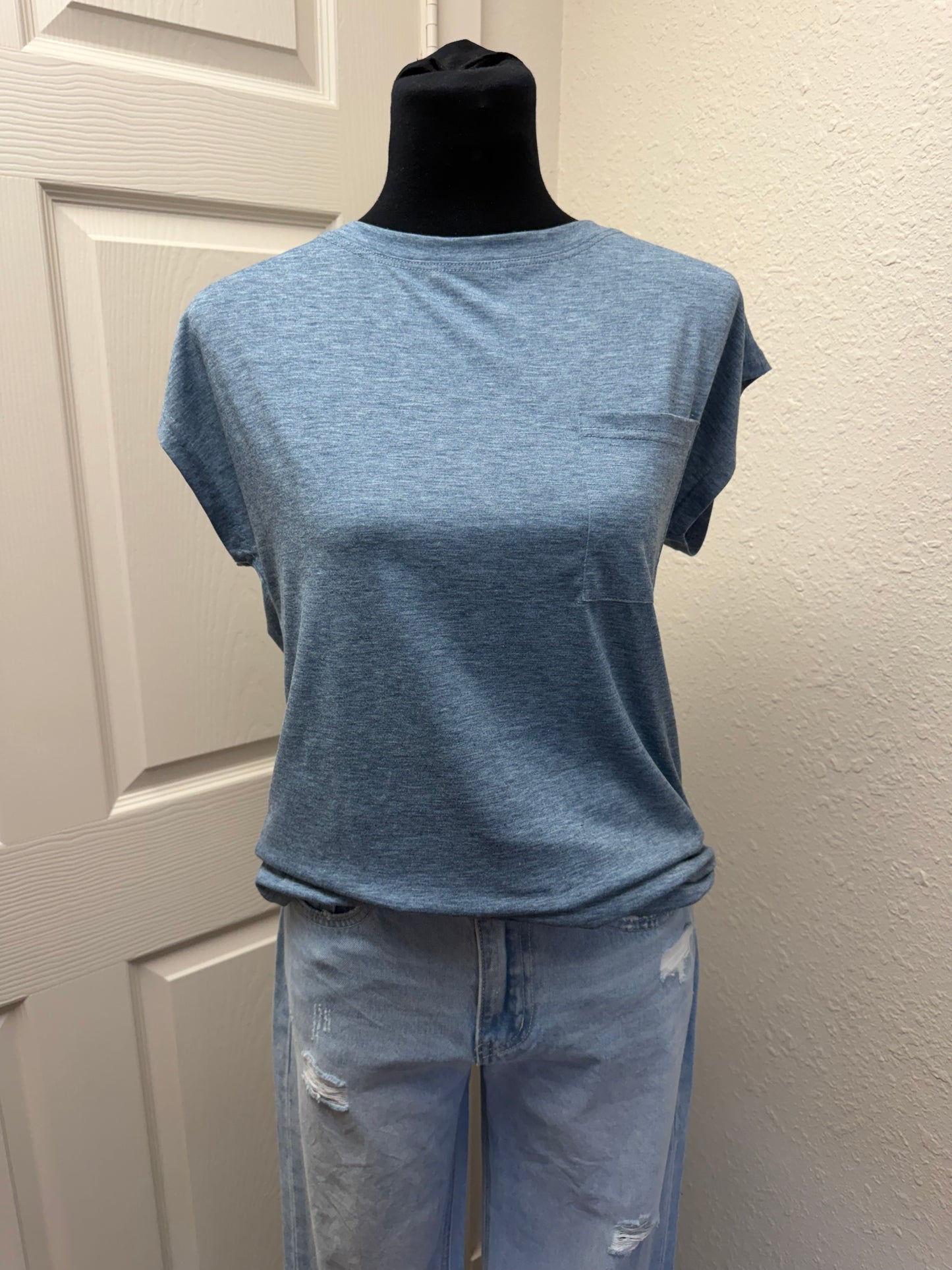 The Simple Pocket Tee Blue