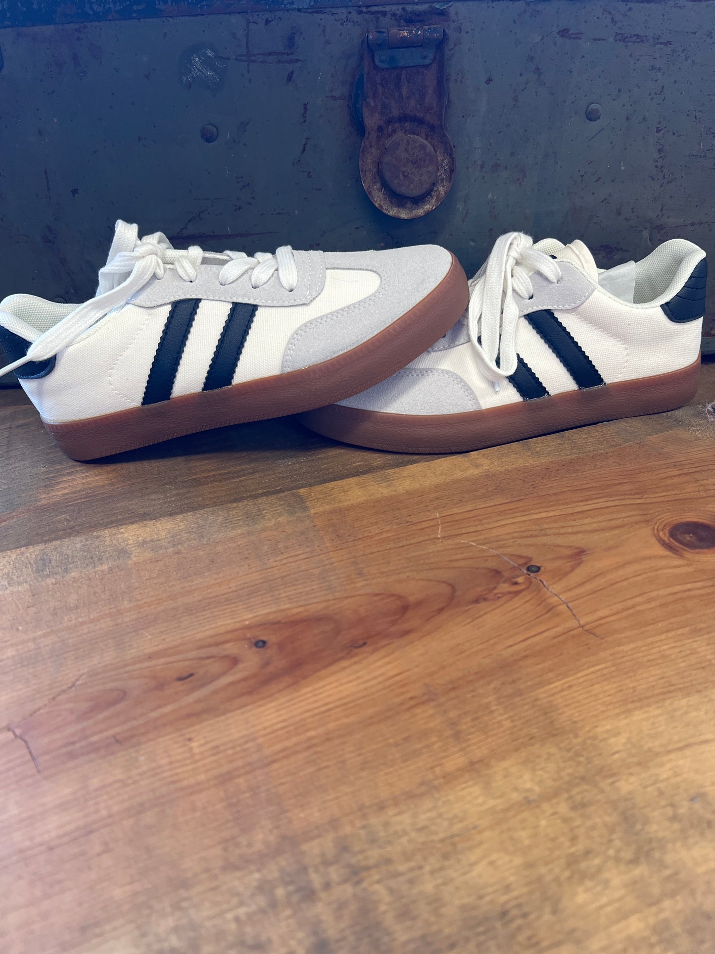 Casual Sneakers